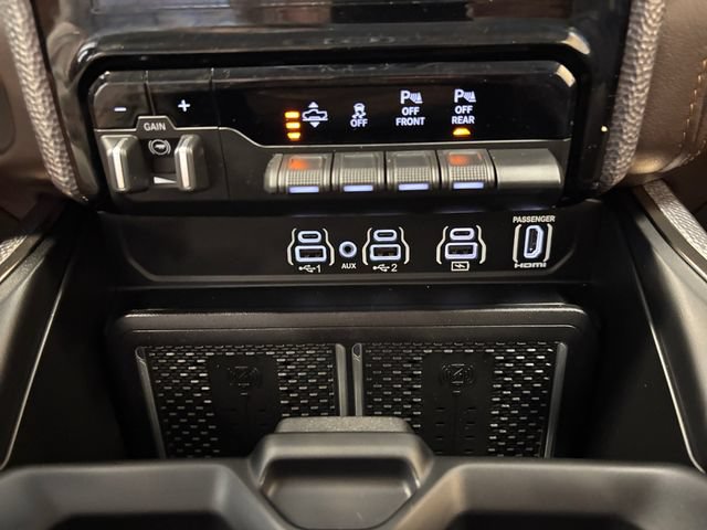 Used 2025 RAM 1500 Limited AWD/4WD image 22