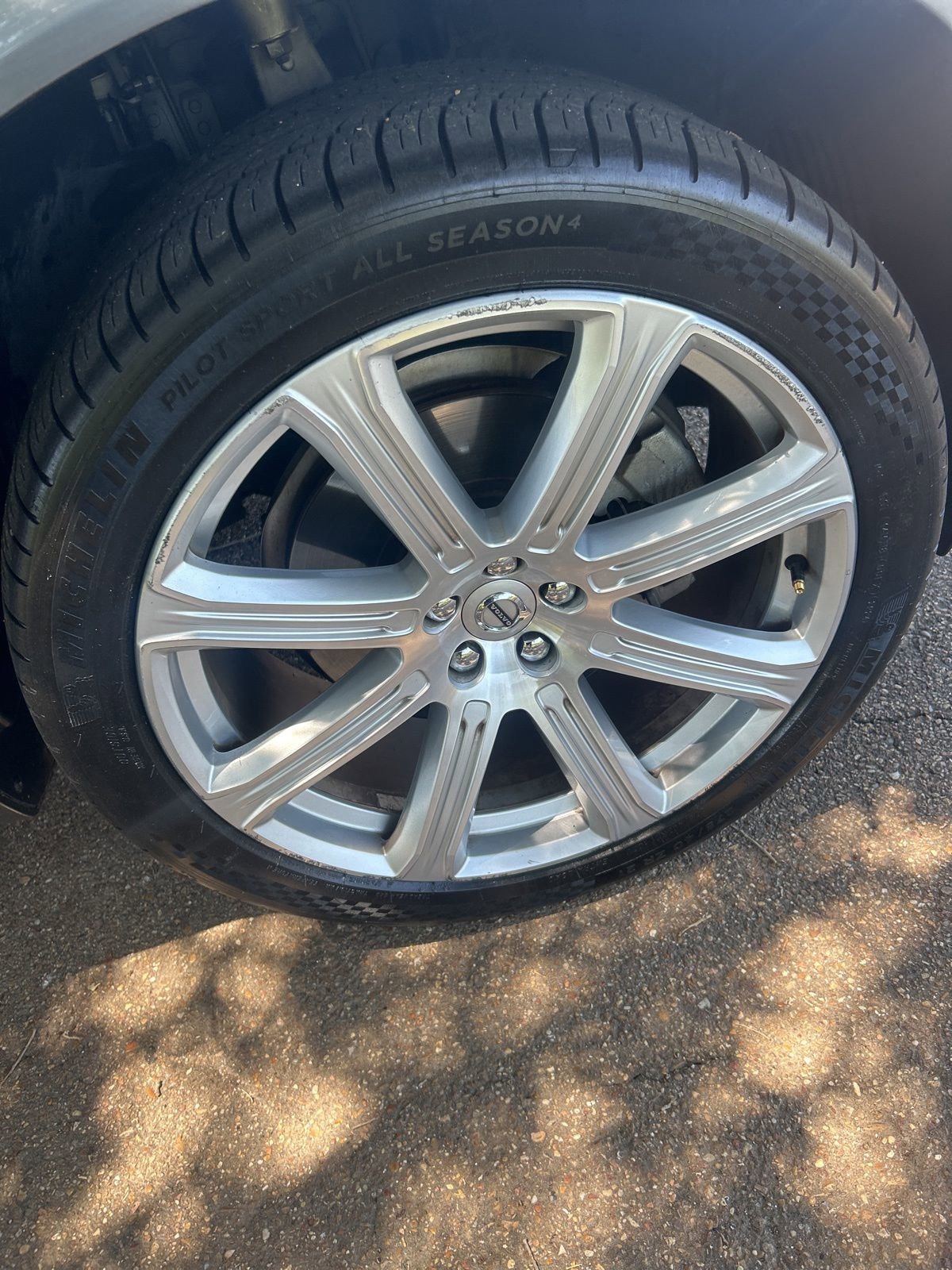 Used 2016 Volvo XC90 T6 Inscription w/ Vision Package AWD/4WD image 6