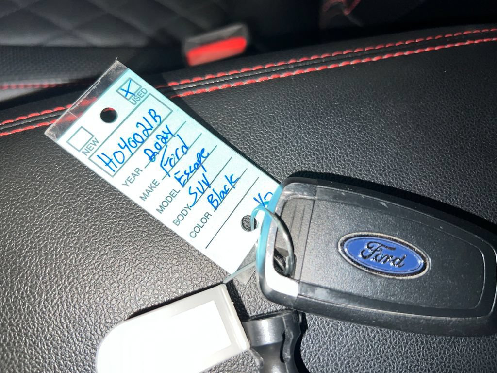 Used 2024 Ford Escape ST-Line Elite w/ Premium Technology Package AWD/4WD image 33