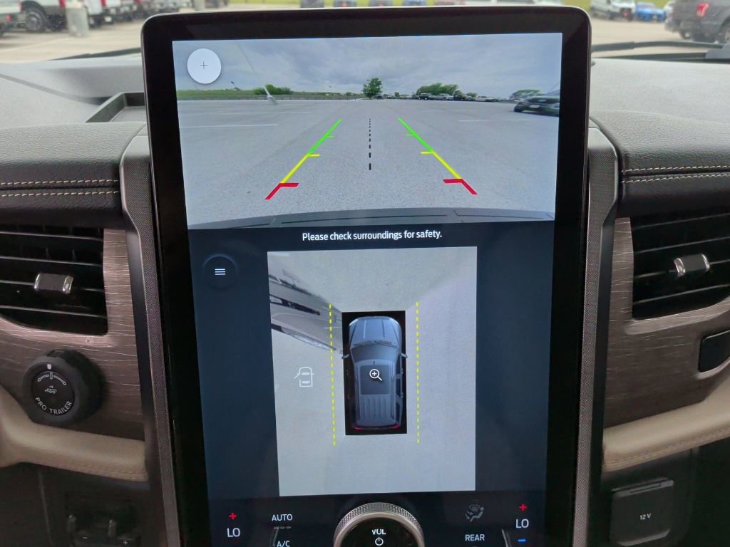 Used 2023 Ford Expedition Limited image 28