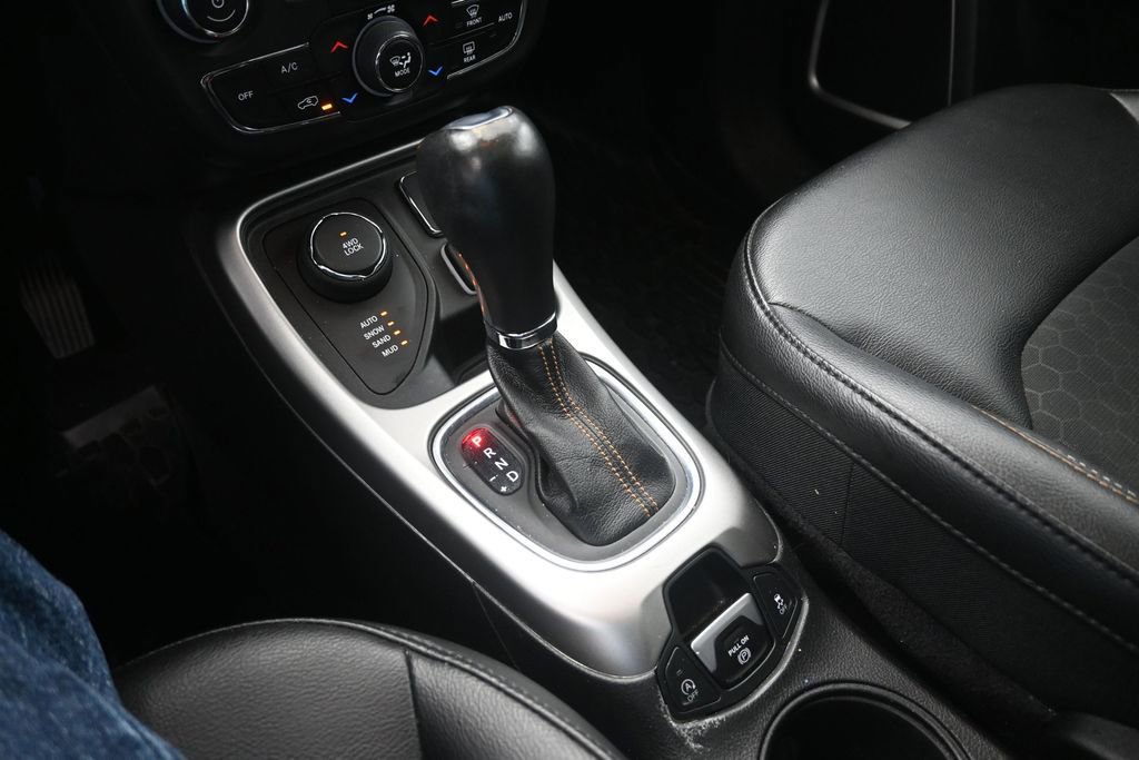 Used 2020 Jeep Compass Latitude AWD/4WD image 27