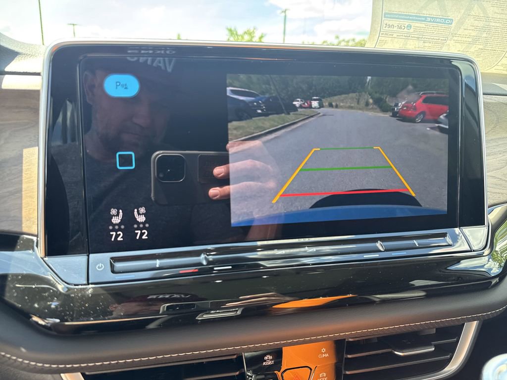 New 2025 Volkswagen Atlas SE image 26