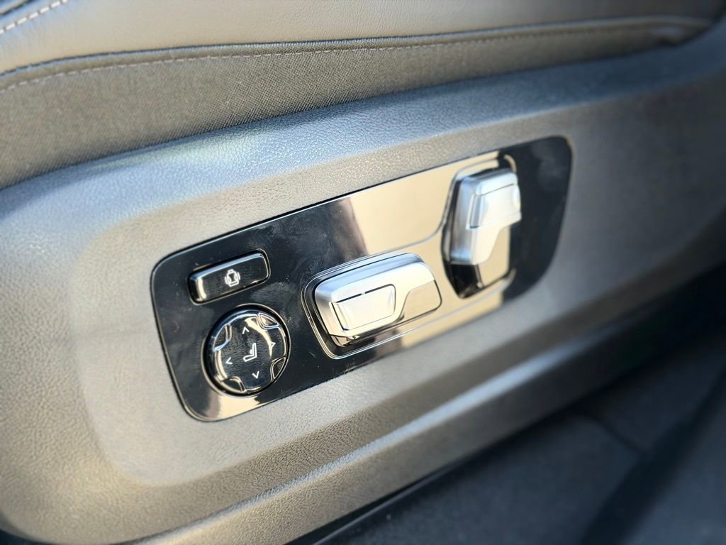 New 2026 BMW X5 M60i image 15