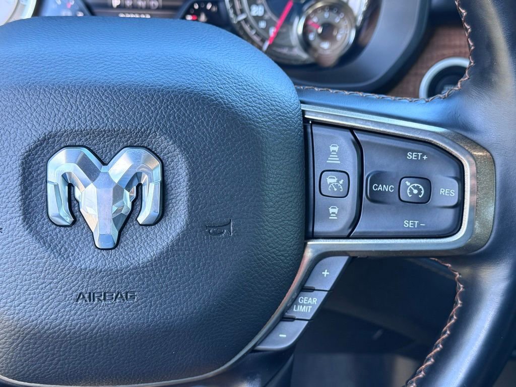 Used 2022 RAM 1500 Limited AWD/4WD image 17
