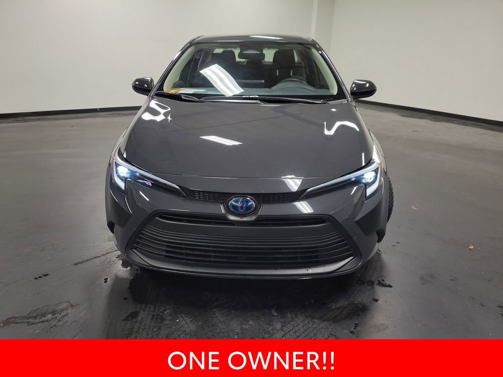 Used 2024 Toyota Corolla LE image 3