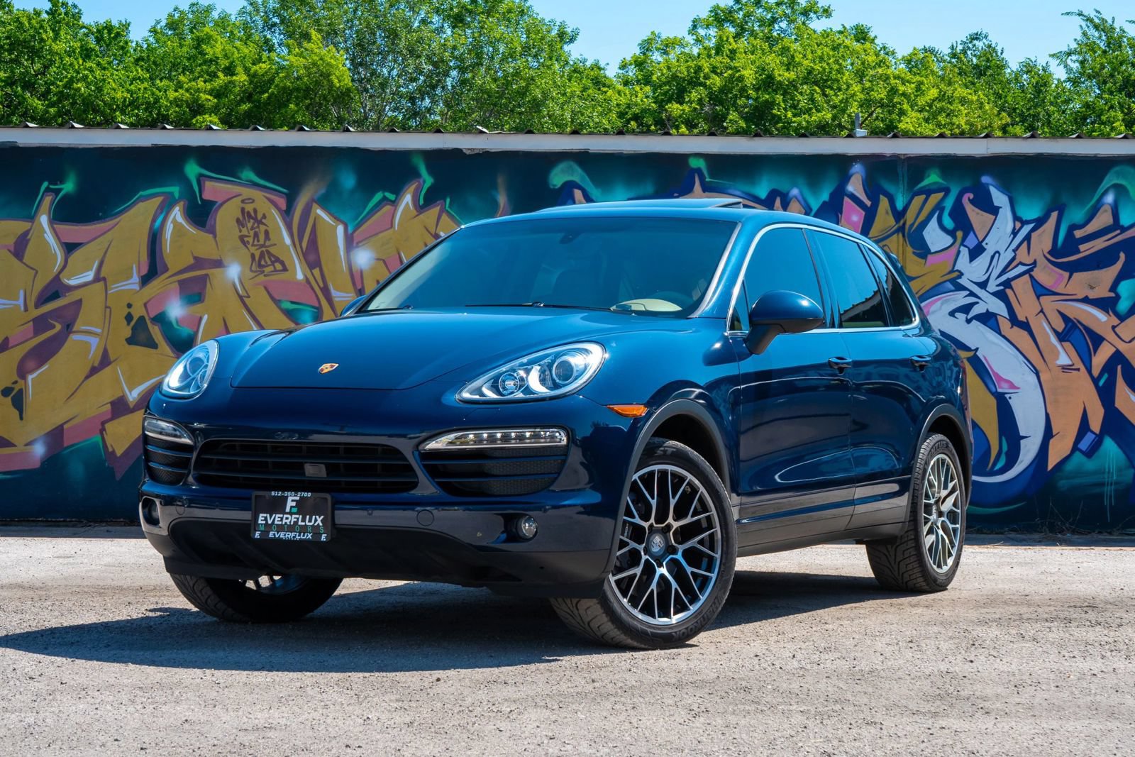 Used 2014 Porsche Cayenne AWD/4WD image 2