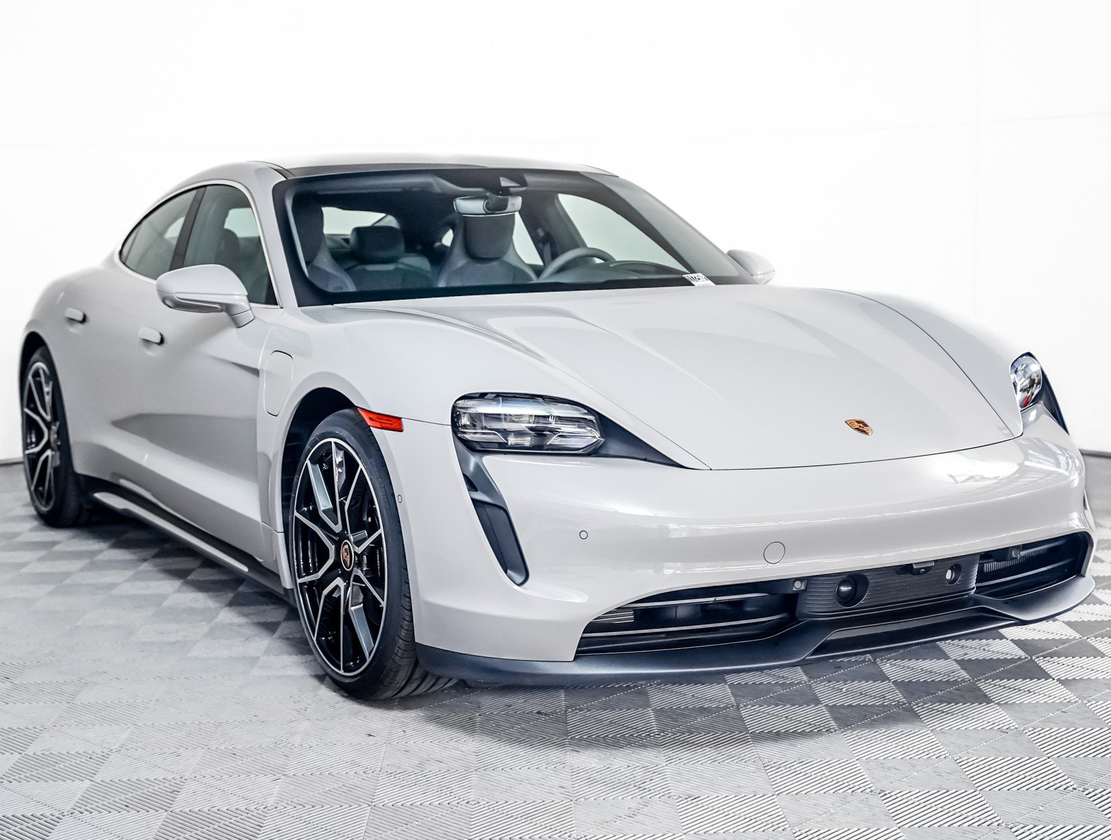 Certified 2024 Porsche Taycan 4S w/ Technology Package (P6F) image 8