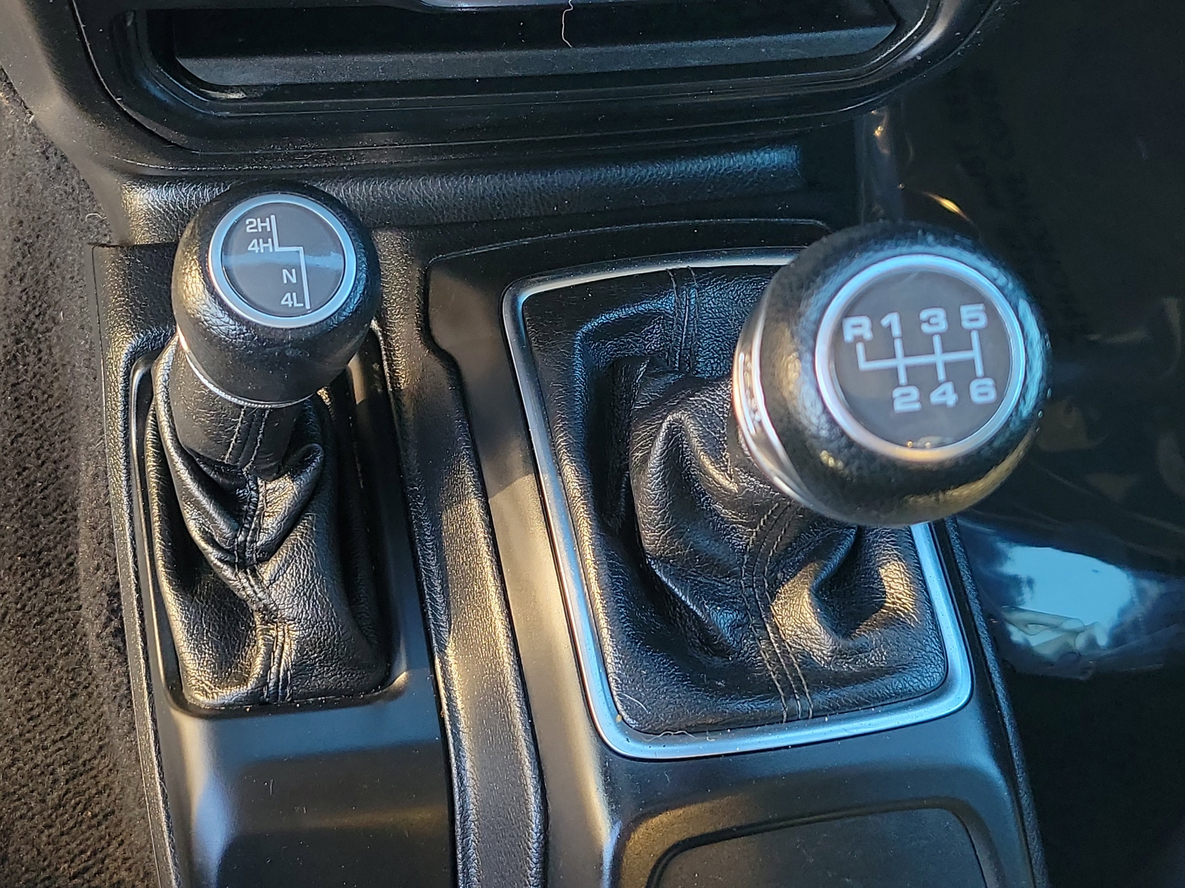 Used 2020 Jeep Wrangler Unlimited Sport S image 24