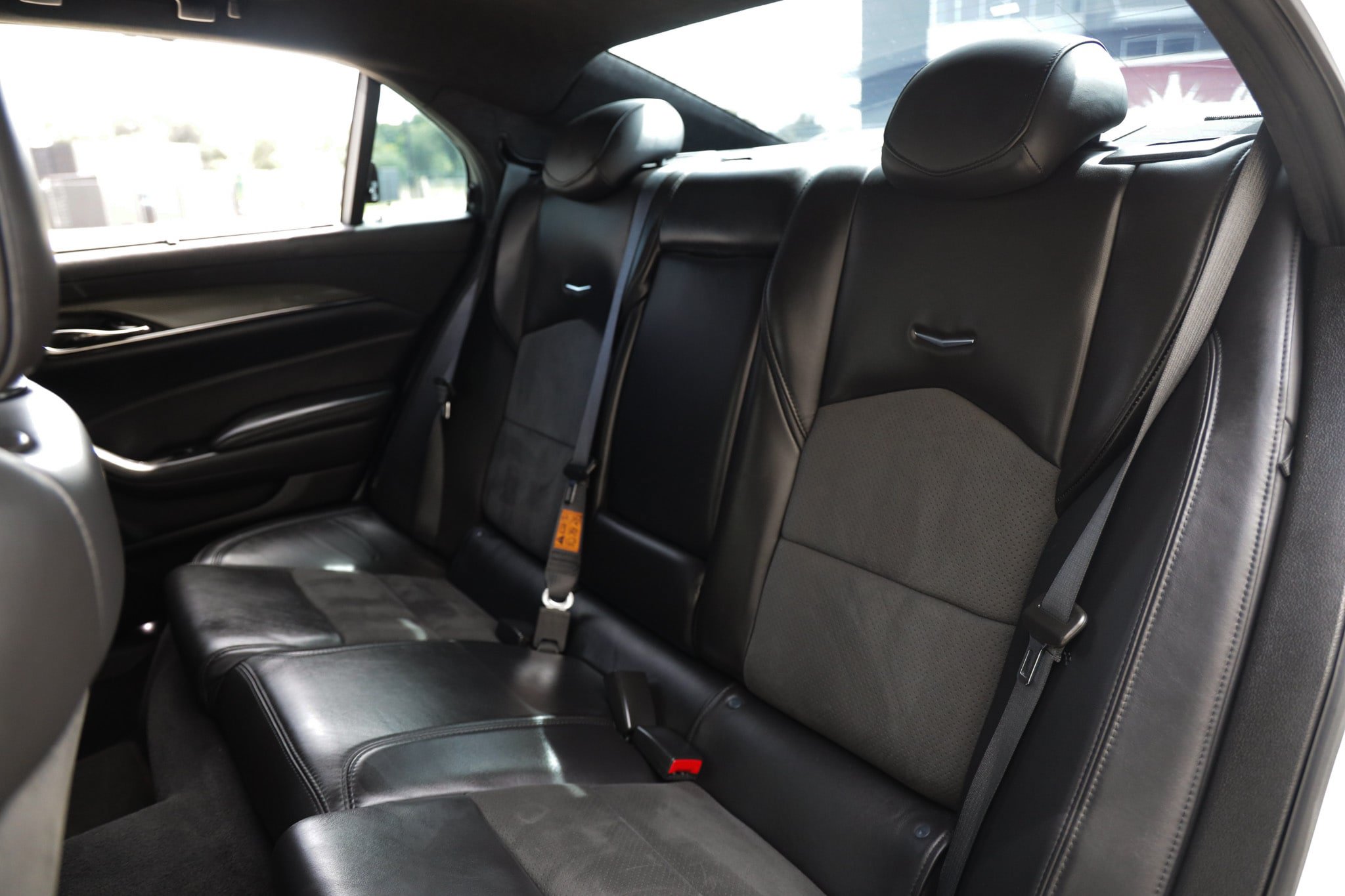Used 2018 Cadillac CTS V w/ Luxury Package RWD image 12