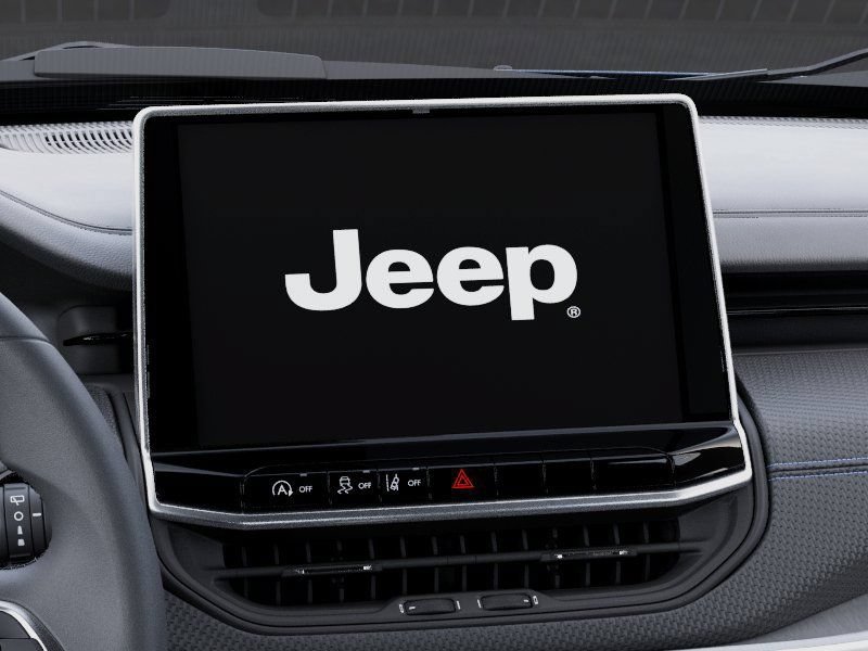 New 2026 Jeep Compass Latitude AWD/4WD image 18