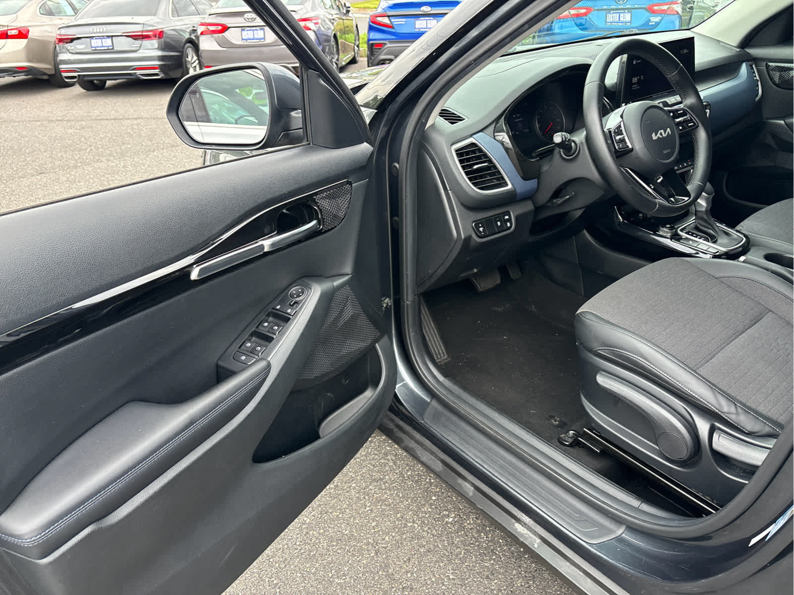 Used 2022 Kia Seltos Nightfall Edition AWD/4WD image 6