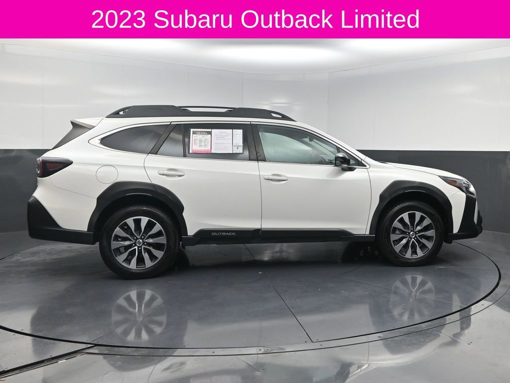 Used 2023 Subaru Outback Limited image 4