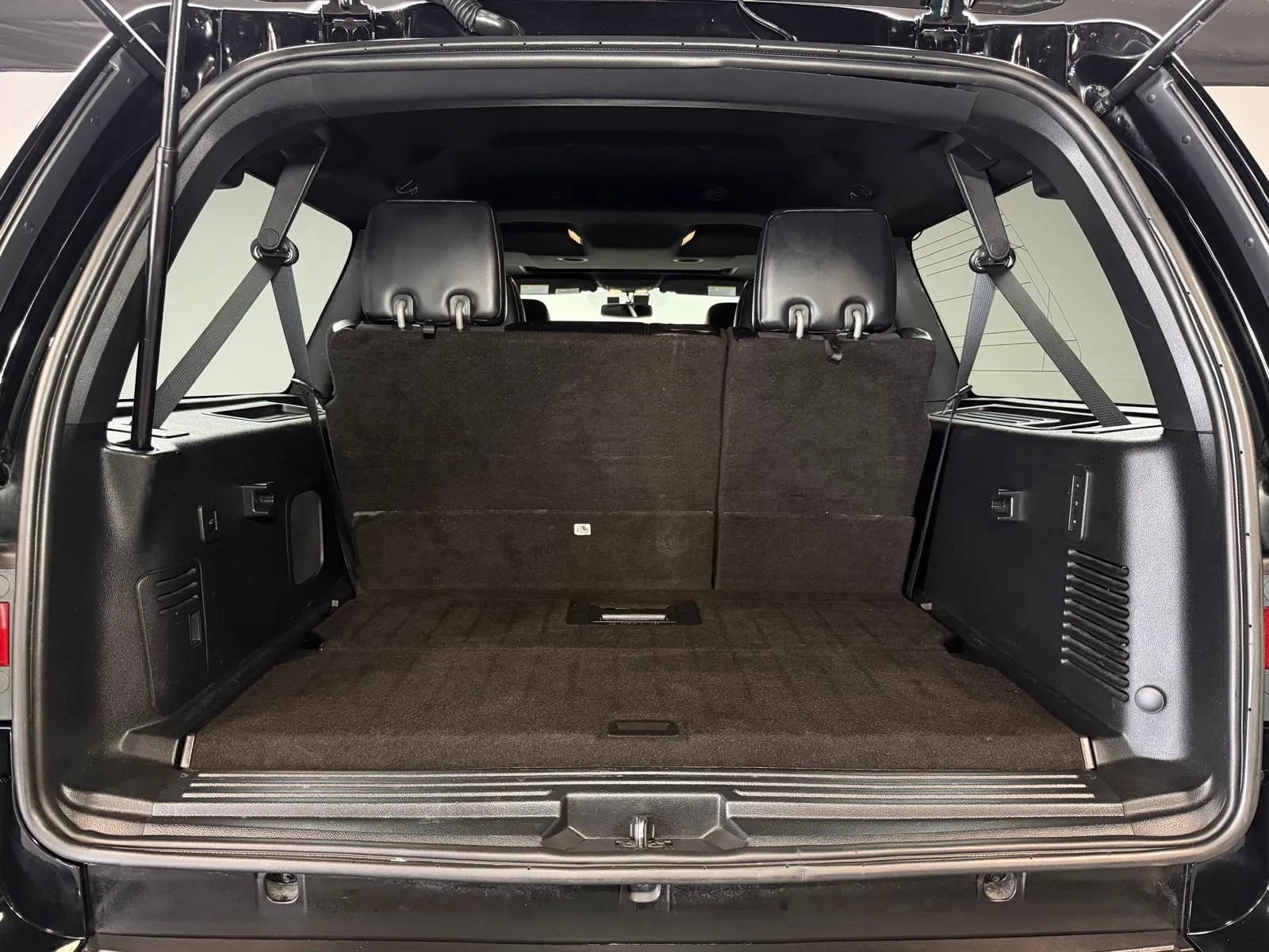 Used 2017 Lincoln Navigator L Select RWD image 13