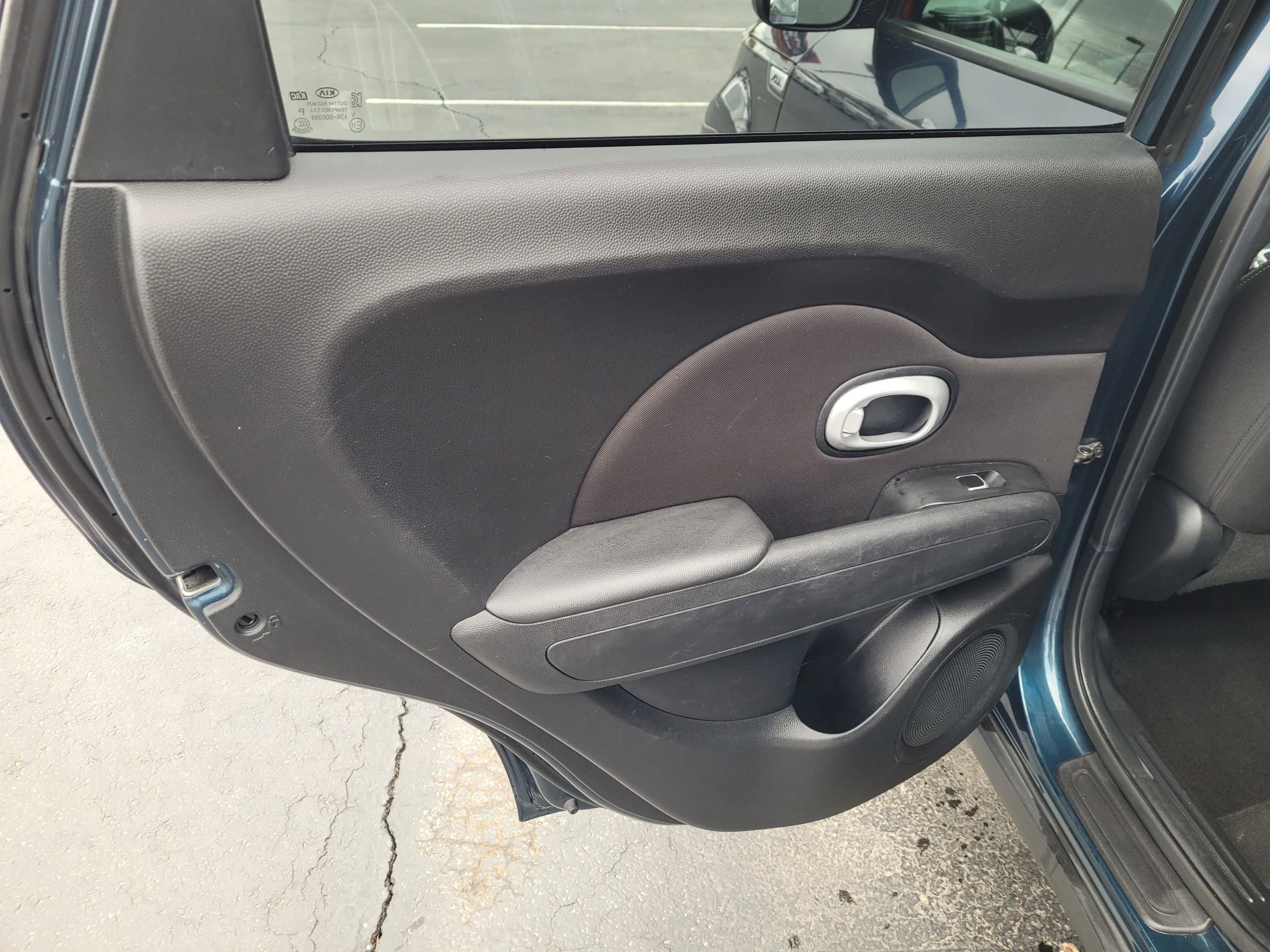 Used 2018 Kia Soul + image 15