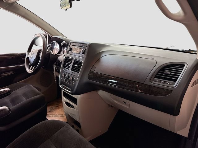 Used 2016 Dodge Grand Caravan SE w/ Quick Order Package 29E SE image 28