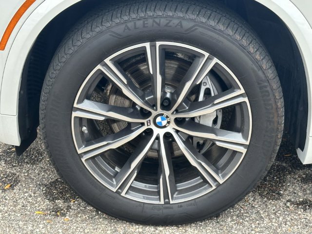 Certified 2025 BMW X5 xDrive40i AWD/4WD image 13