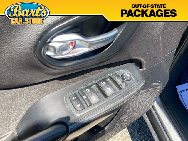 Used 2014 Jeep Cherokee Latitude FWD image 24