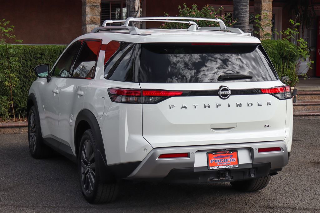 Used 2022 Nissan Pathfinder SL w/ SL Premium Package FWD image 6