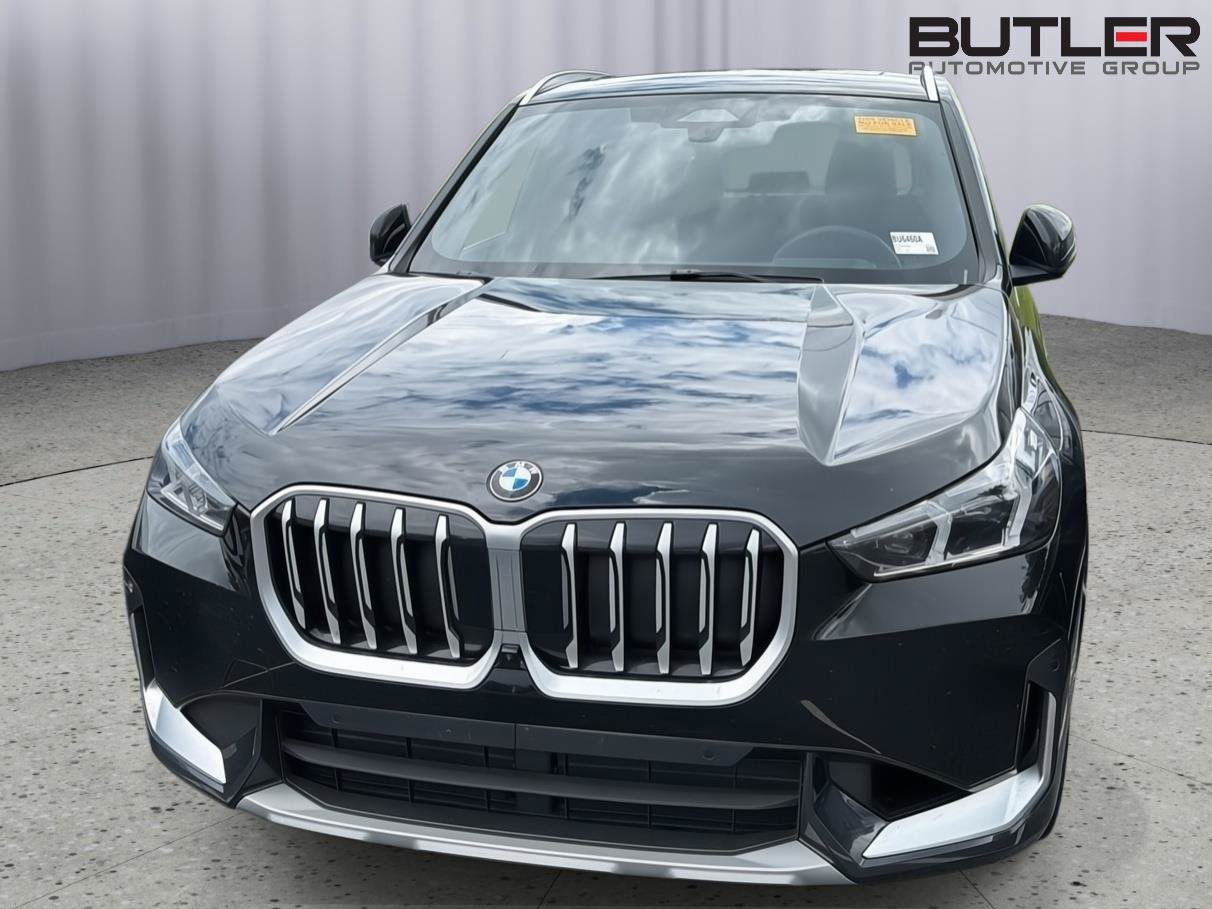 Used 2026 BMW X1 xDrive28i w/ Technology Package AWD/4WD image 3