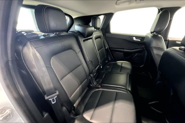 Used 2025 Ford Escape Platinum AWD/4WD image 31
