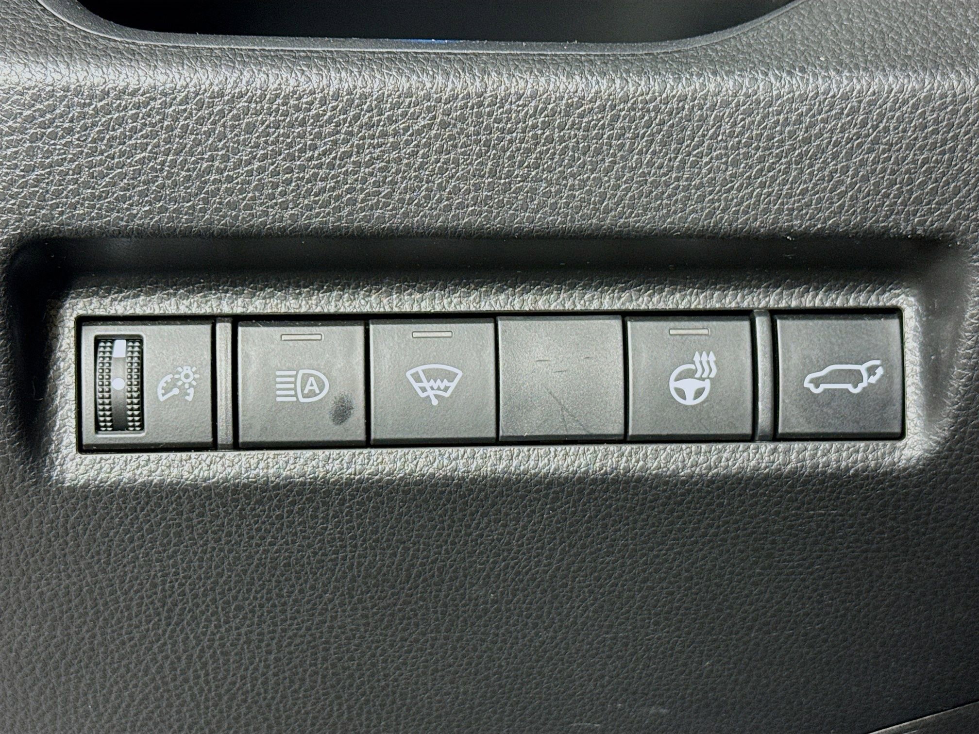 Certified 2022 Toyota RAV4 XSE w/ Weather Package AWD/4WD image 11