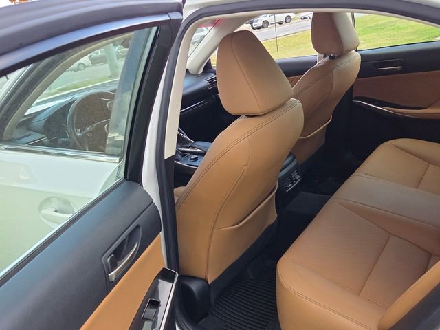 Used 2019 Lexus IS 300 w/ Navigation Package RWD image 7