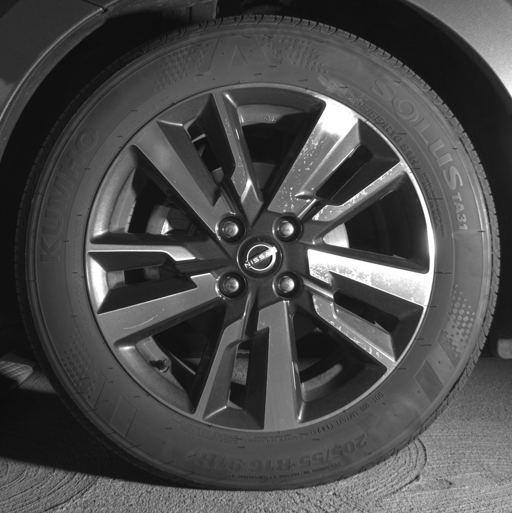 Used 2025 Nissan Versa SV image 12