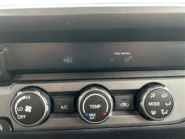 Used 2019 Toyota Tacoma TRD Off-Road w/ Technology Package image 35