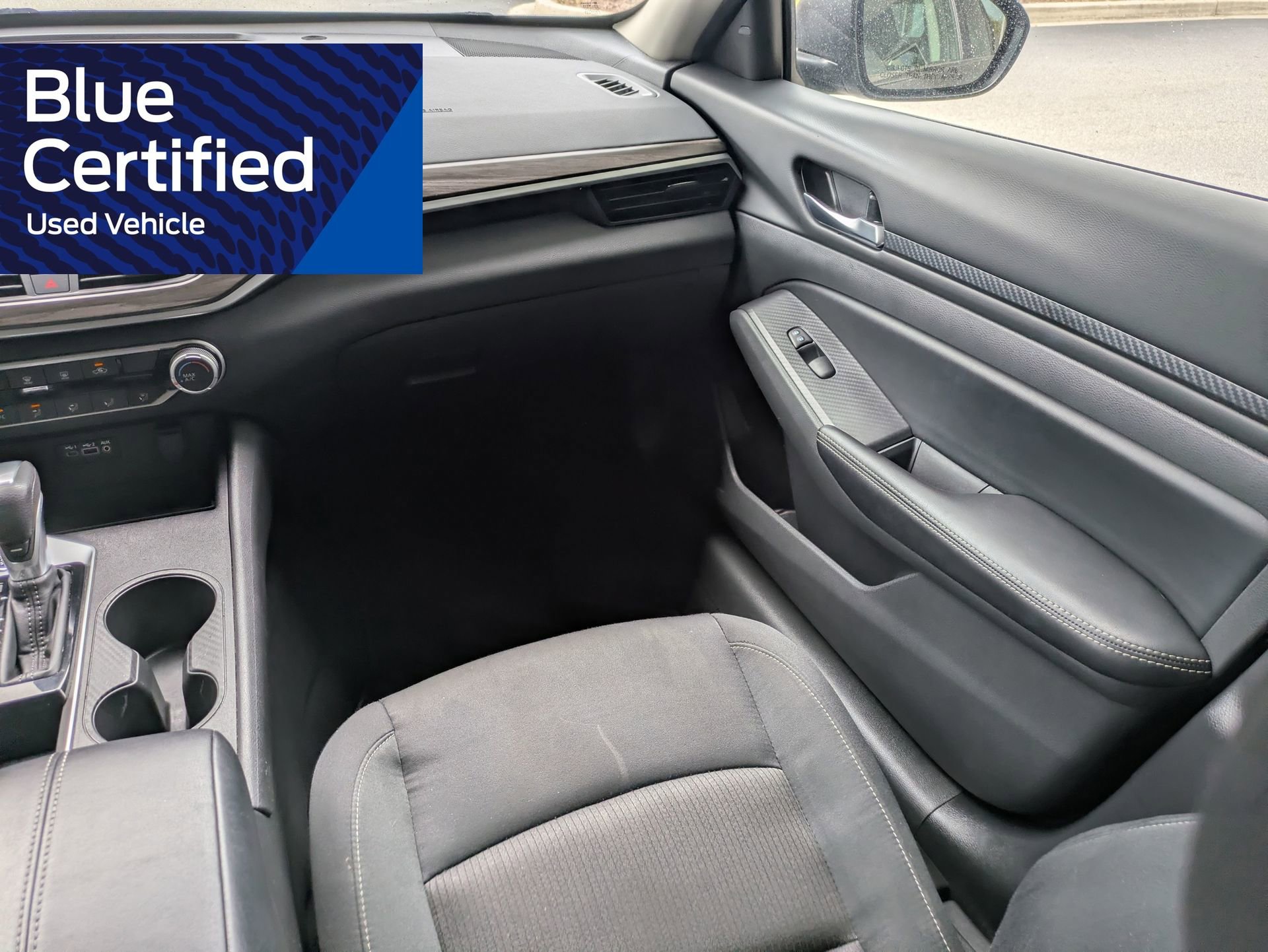 Used 2025 Nissan Altima 2.5 SV FWD image 19