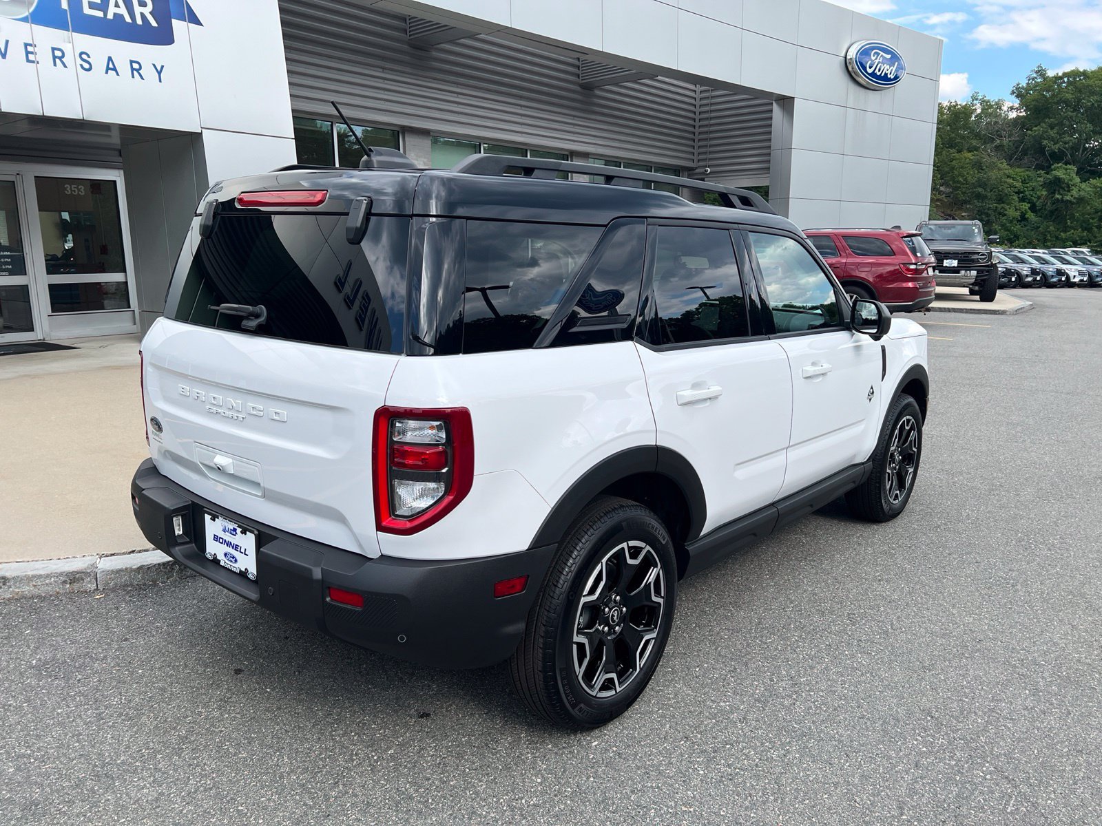 Used 2025 Ford Bronco Sport Outer Banks w/ Outer Banks Tech Package+ AWD/4WD image 7
