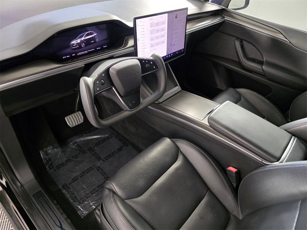 Used 2022 Tesla Model X Plaid image 11