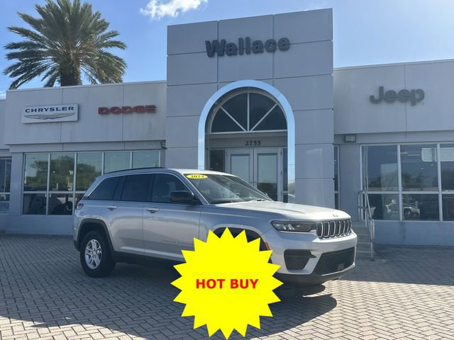 Used 2024 Jeep Grand Cherokee Laredo w/ Luxury Tech Group I