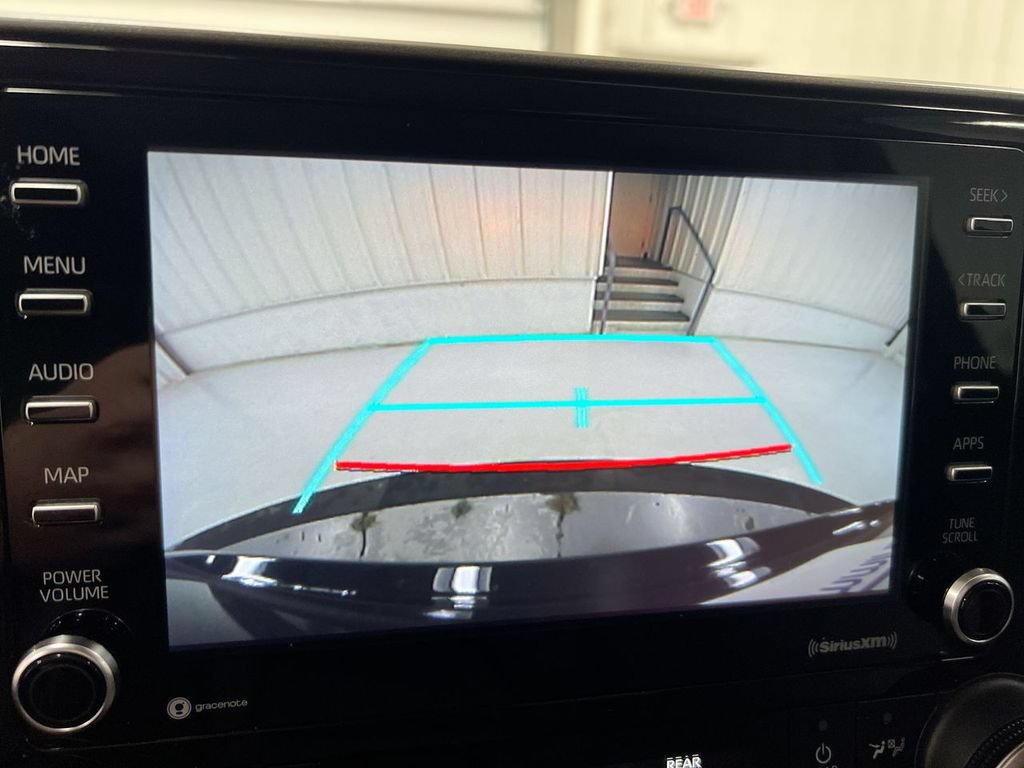 Used 2022 Toyota Highlander L FWD image 15
