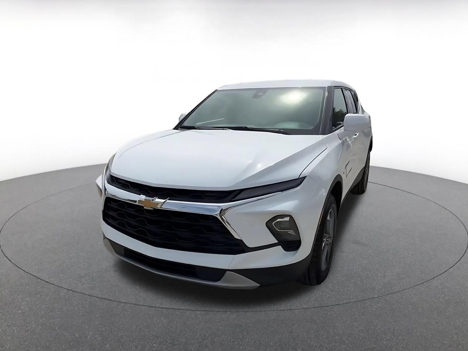 Used 2025 Chevrolet Blazer LT FWD image 7