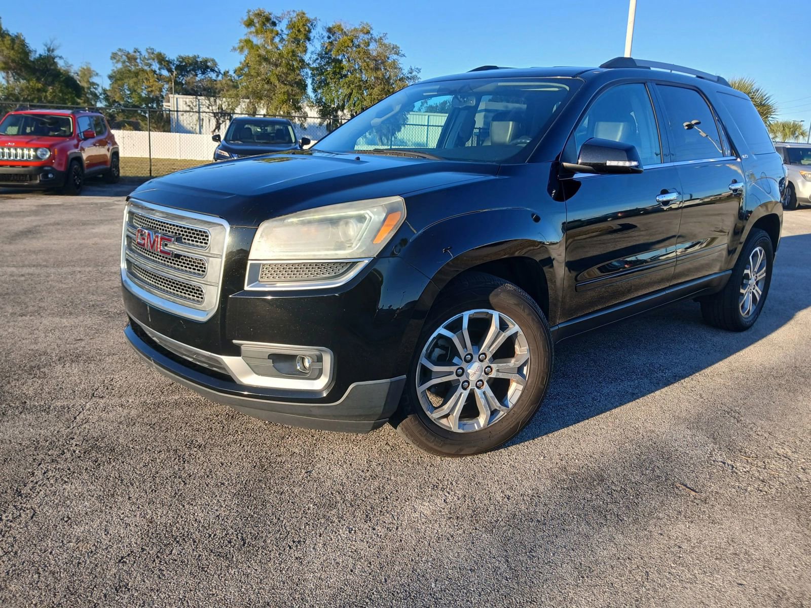 Used 2016 GMC Acadia SLT image 2
