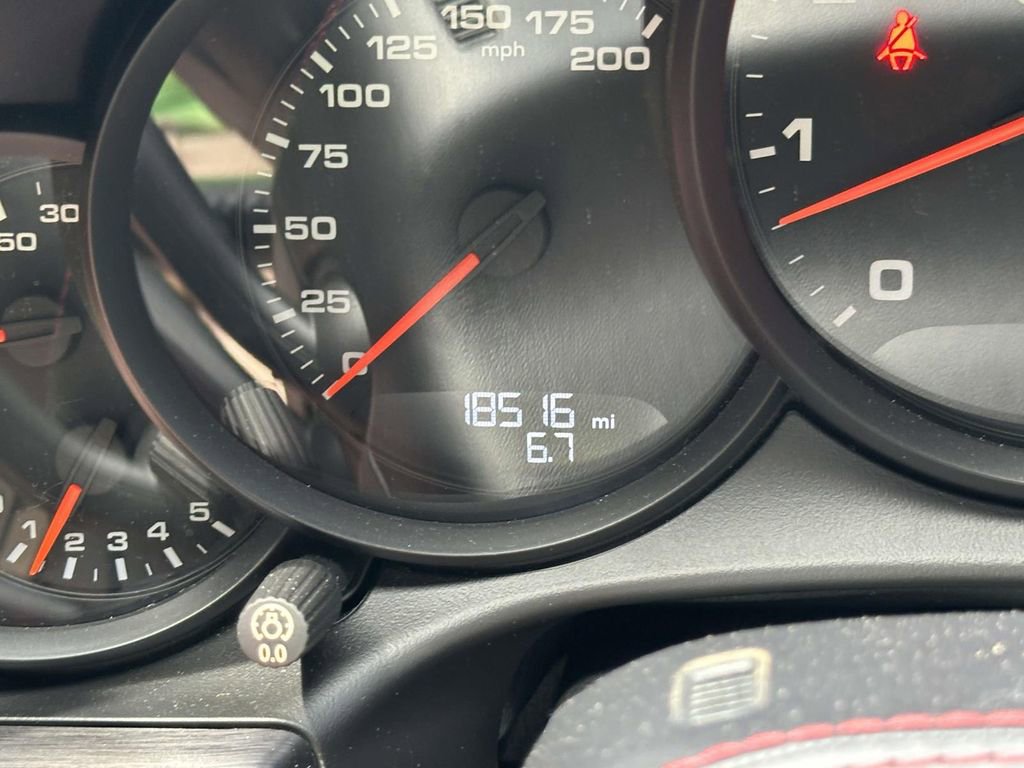 Certified 2018 Porsche 911 AWD/4WD image 18