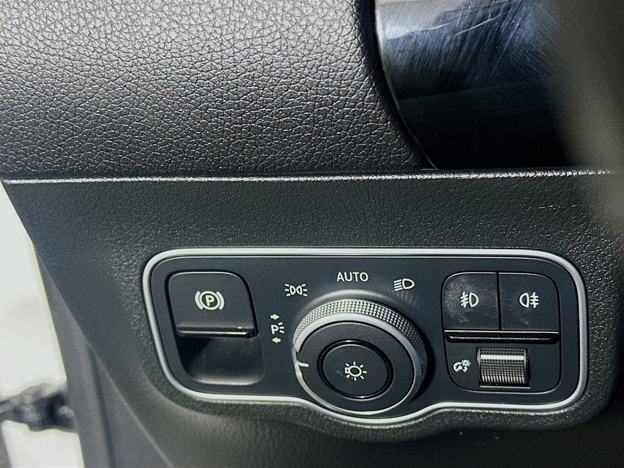 Used 2025 Mercedes-Benz GLA 250 image 17