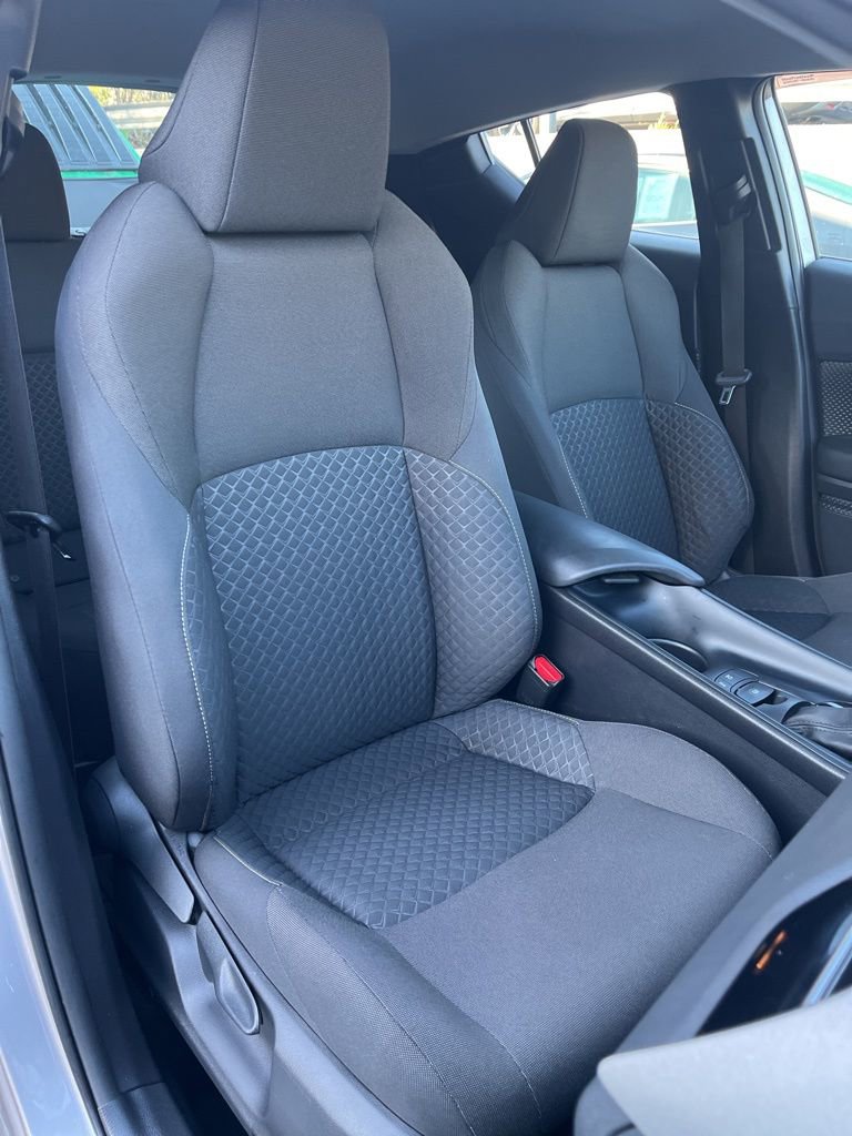 Used 2020 Toyota C-HR LE FWD image 25
