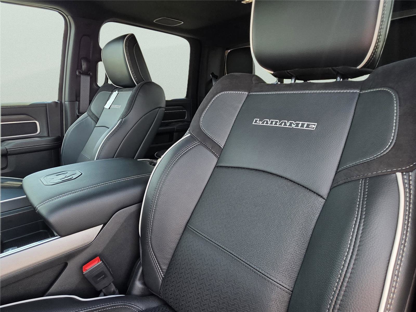 New 2026 RAM 2500 Laramie w/ Night Edition image 65