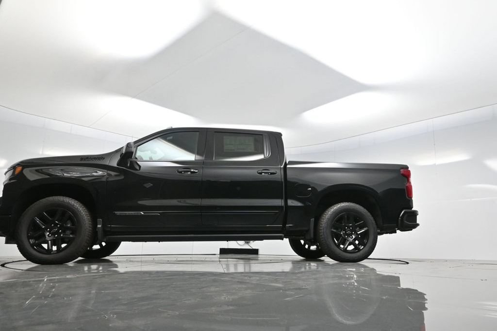 New 2025 Chevrolet Silverado 1500 High Country w/ Midnight Edition AWD/4WD image 7