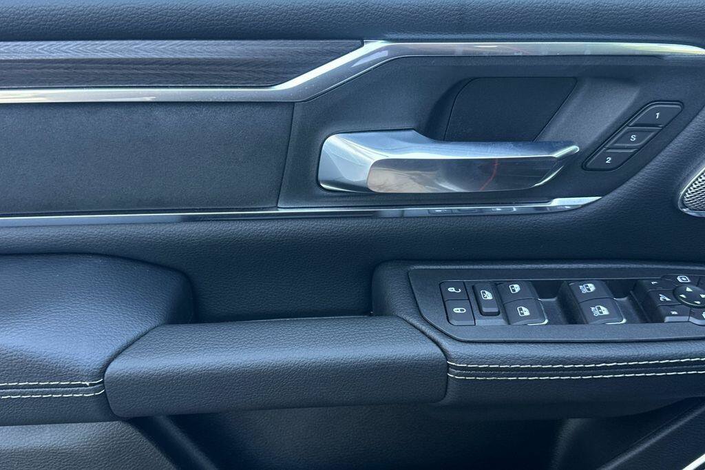 New 2026 RAM 1500 Laramie w/ Advanced Safety Group II AWD/4WD image 12