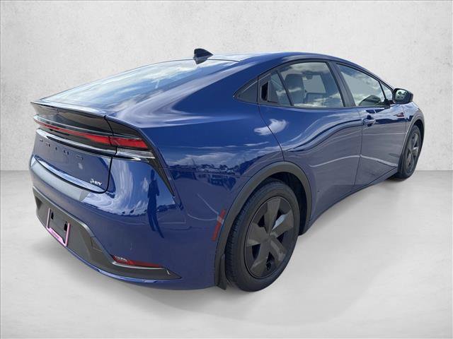Used 2026 Toyota Prius LE FWD image 5