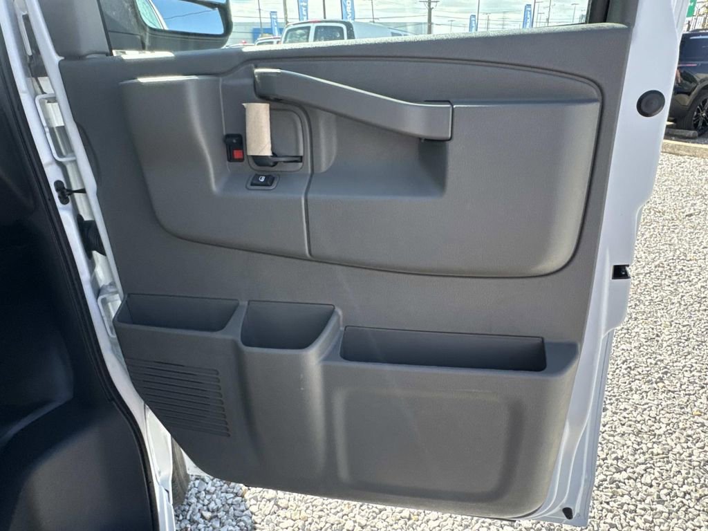 New 2025 Chevrolet Express 2500 w/ Enhanced Convenience Package image 14