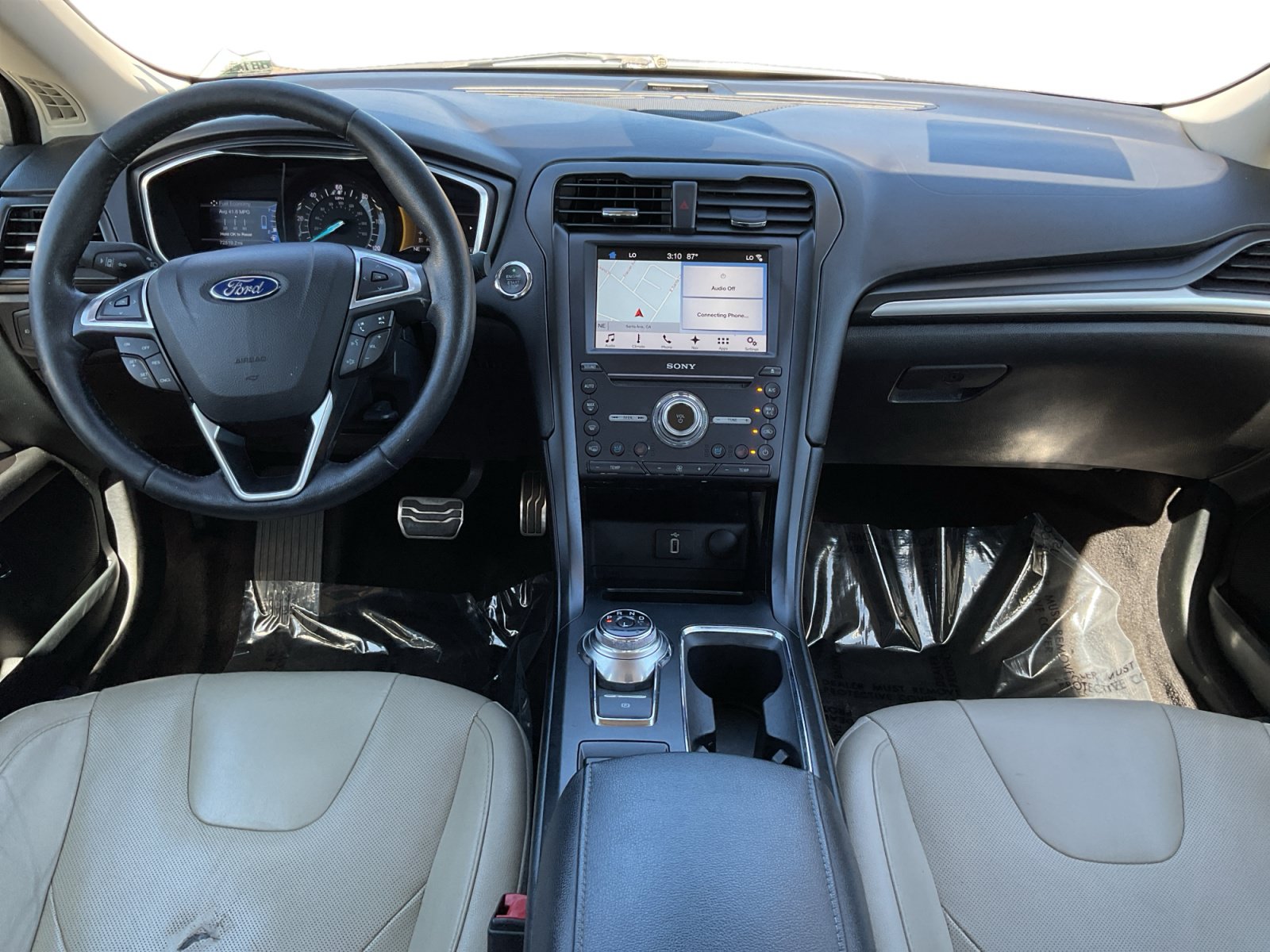 Used 2017 Ford Fusion Energi Titanium FWD image 10