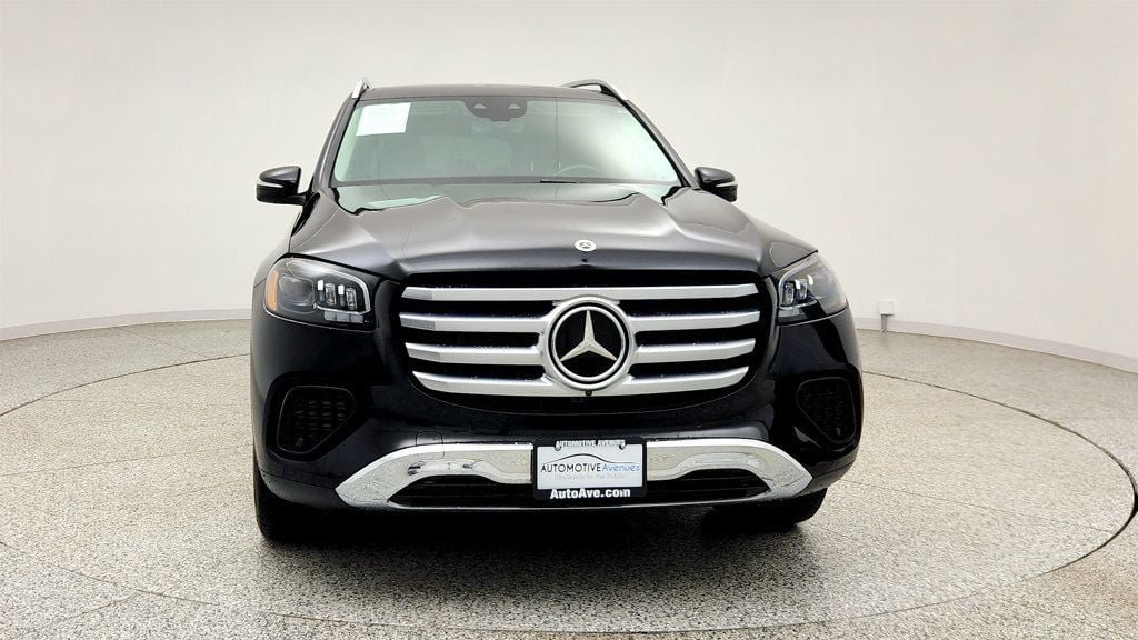 Used 2024 Mercedes-Benz GLS 450 4MATIC image 2