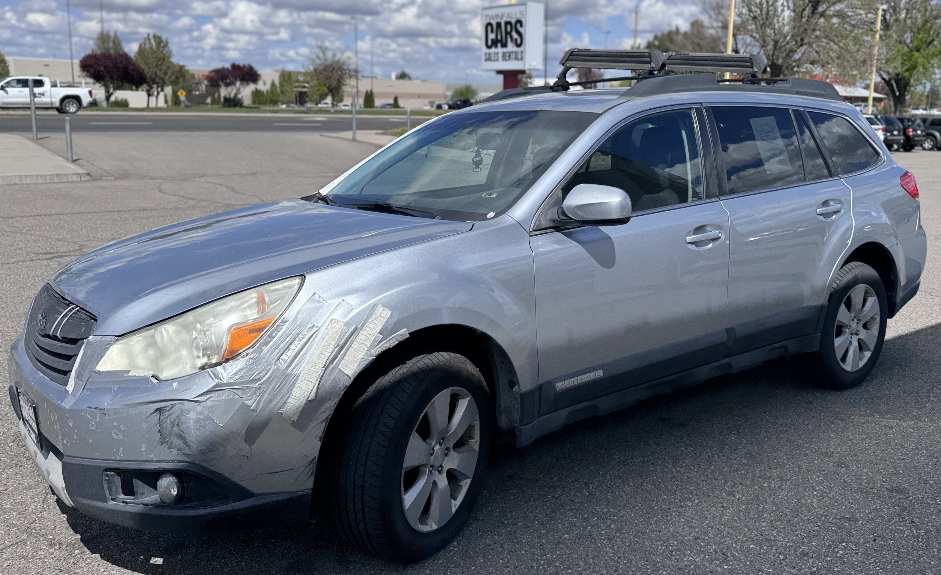 Used 2012 Subaru Outback 2.5i Premium w/ All-Weather Pkg AWD/4WD image 3