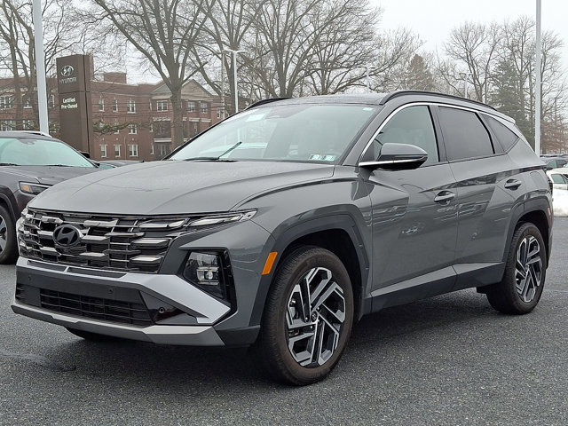 Certified 2025 Hyundai Tucson Limited image 1