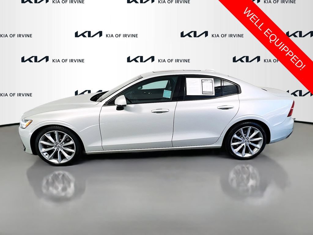 Used 2020 Volvo S60 T5 Momentum FWD image 4