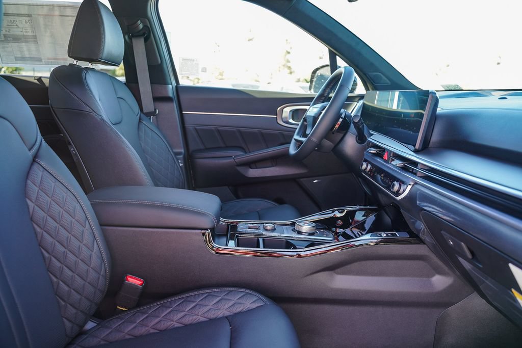 Certified 2026 Kia Sorento SX Prestige AWD/4WD image 16