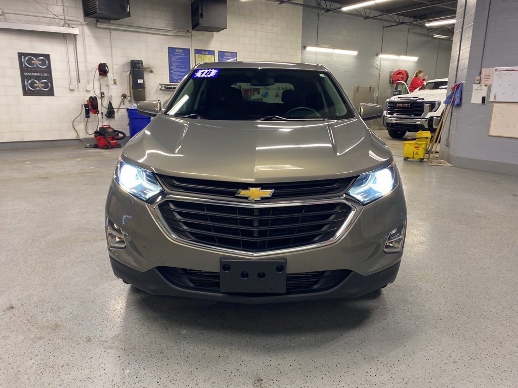 Used 2018 Chevrolet Equinox LT image 2